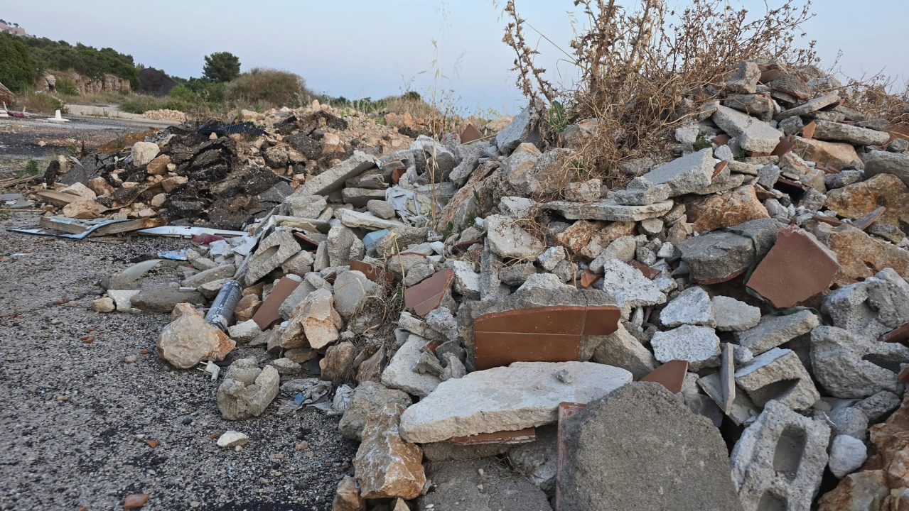 FOTO Dok čekamo hotele, stanove i dvoranu, na Batiželama niknulo divlje odlagalište otpada