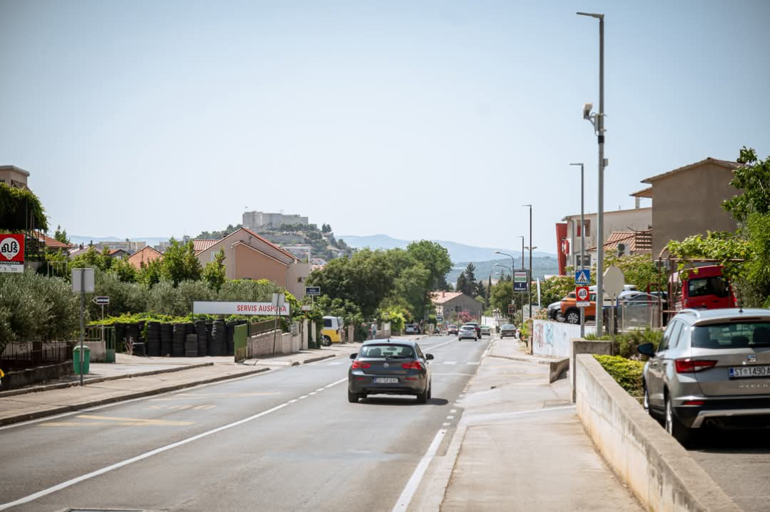 Nekretnine u Njivicama sve traženije, grad planira čvorove za lakši ulaz u Šibenik