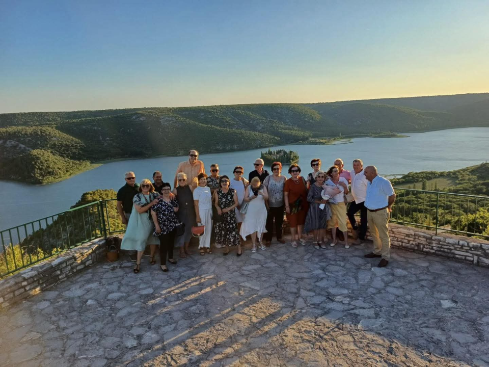 Zlatna matura: Drniški gimnazijalci proslavili 50 godina od završetka škole