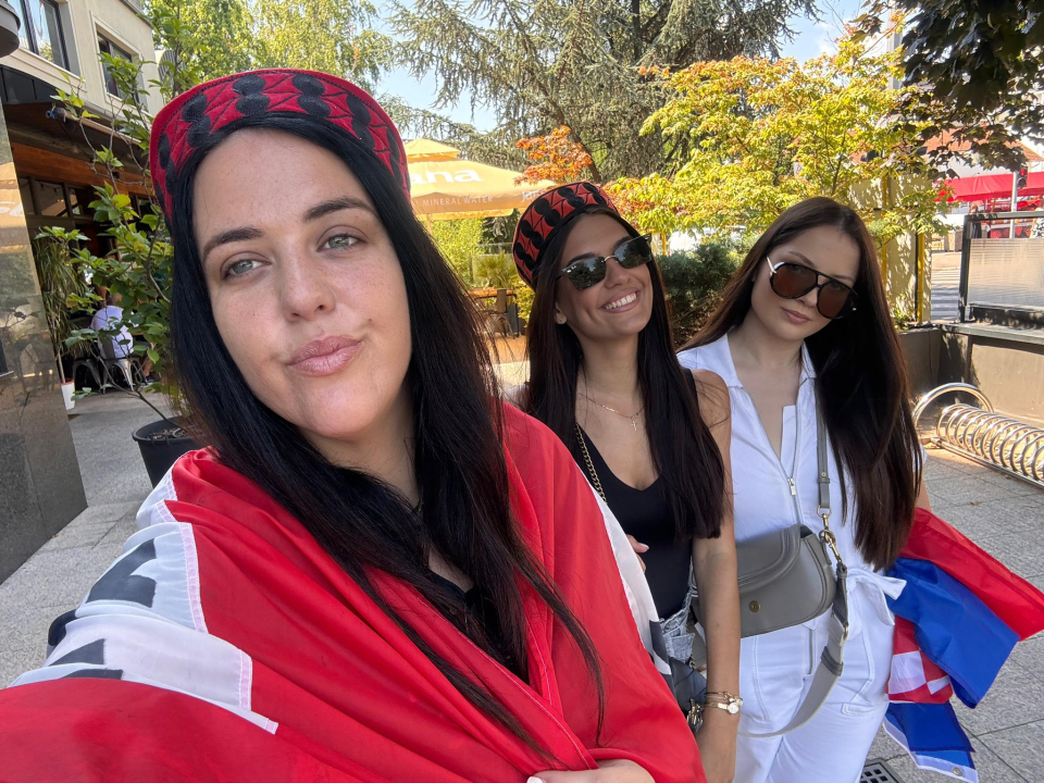 Čavoglave, Drniš, Otavice: Zagreb okupiralo mnoštvo Thompsonovih fanova s hrvatskim zastavama