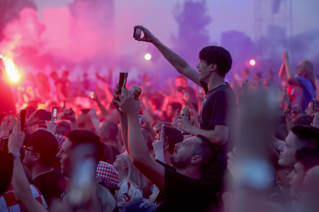 Koncert na Hipodromu počeo vatrometom. Thompson: 'Vratimo se svojim kršćanskim korijenima'