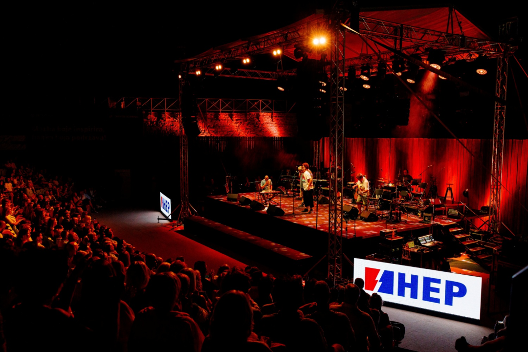 Šibenik je dva dana disao kroz stihove, note i crteže