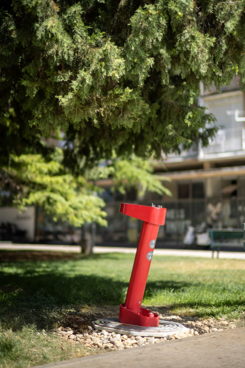 Šibenik postavio deset novih gradskih česmi čiji dizajn potpisuje Ante Filipović Grčić