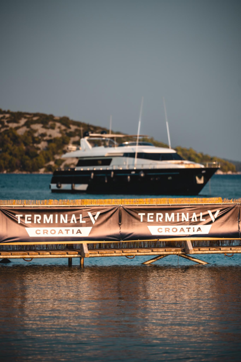 Tisno postaje epicentar elektroničke glazbe: Počinje Terminal V Croatia