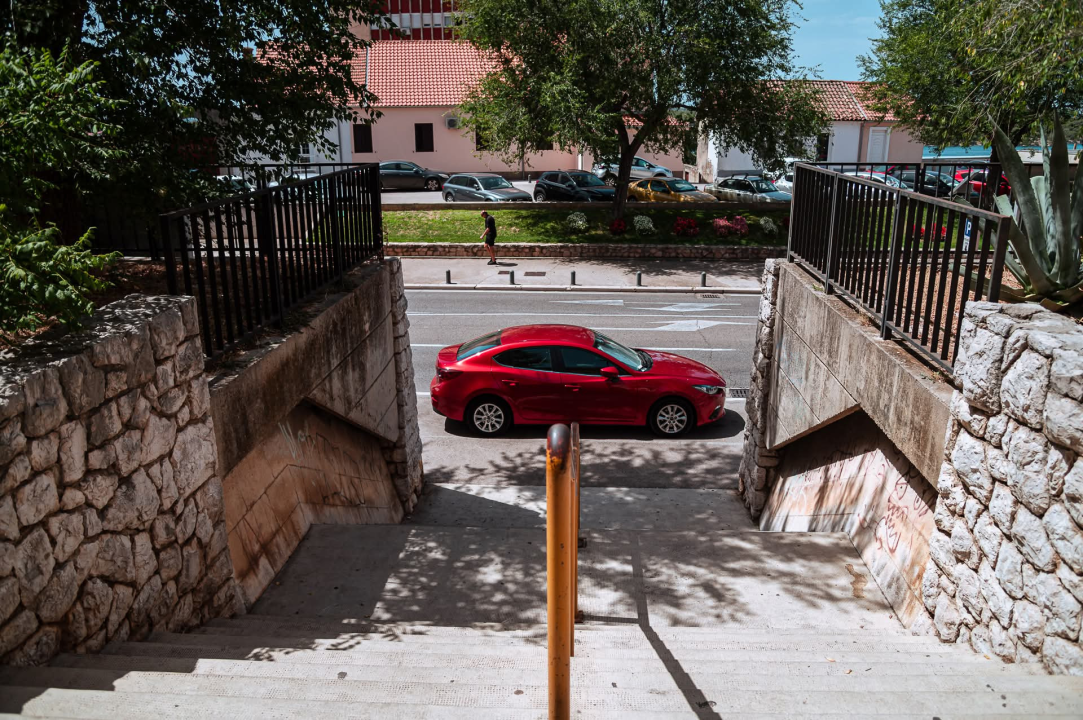 Baldekin 2 i 3: Simbol šibenskog duha, spoj sporta, obrazovanja i sjećanja