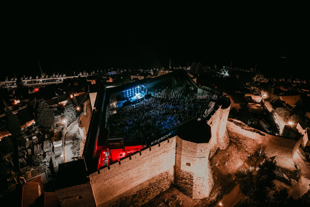 Party sezone večeras na Tvrđavi sv. Mihovila