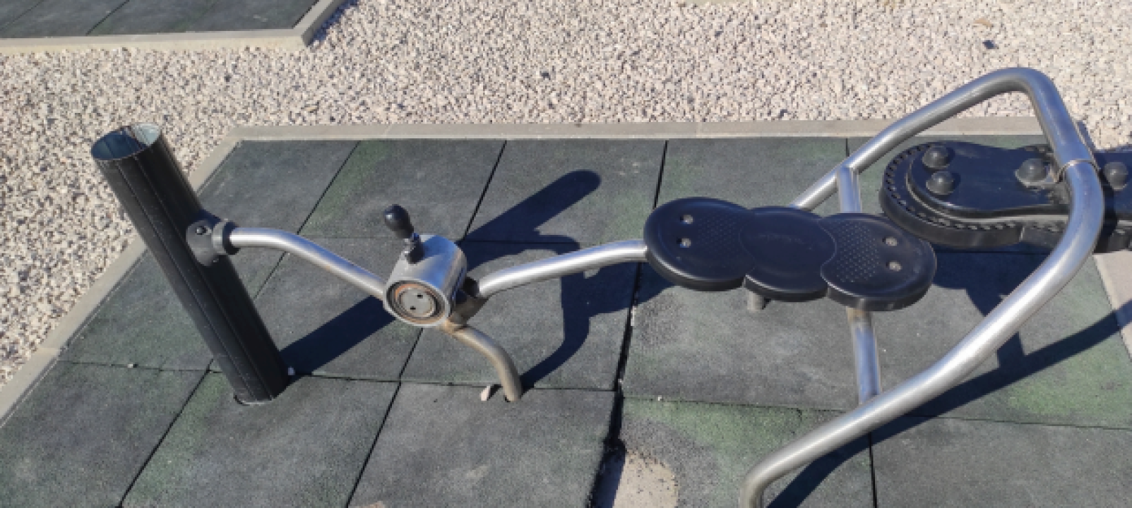 FOTO Fekalije po zidu, zaštopani zahodi, tamponi u okvirima, razbacano smeće – s tim se na Rezalištu svakodnevno bore djelatnici Zelenog grada