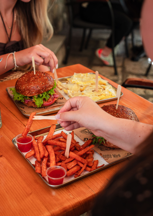 Ručak u srcu Šibenika: Četiri restorana koja vrijedi posjetiti!