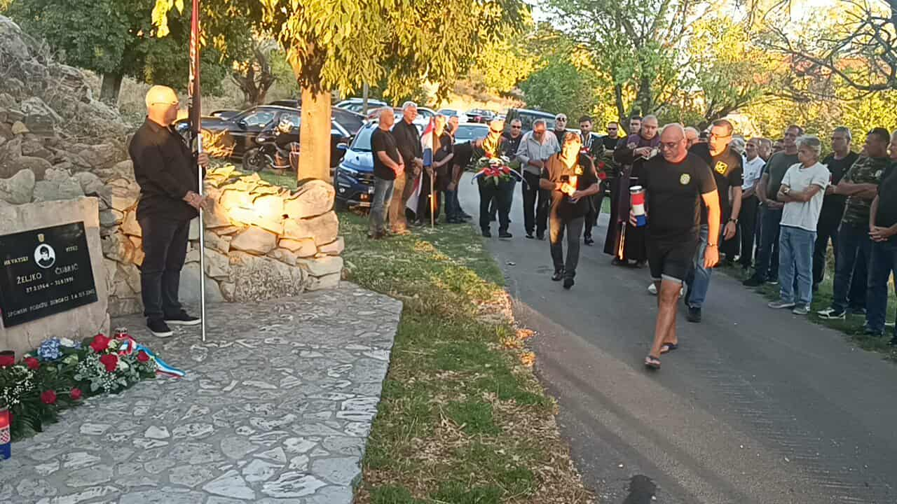 Prva žrtva 113. Šibenske brigade: Obilježena 34. godišnjica pogibije hrvatskog viteza Željka Čubrića