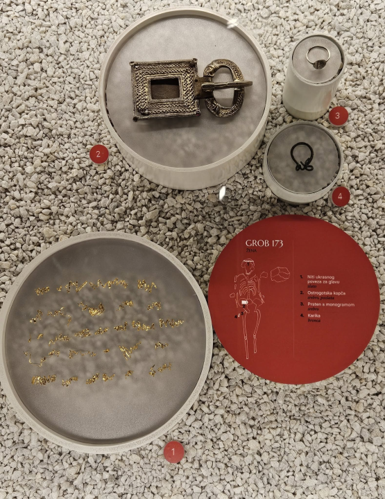 Otvorena izložba 'Et post mortem vita' u kninskom muzeju