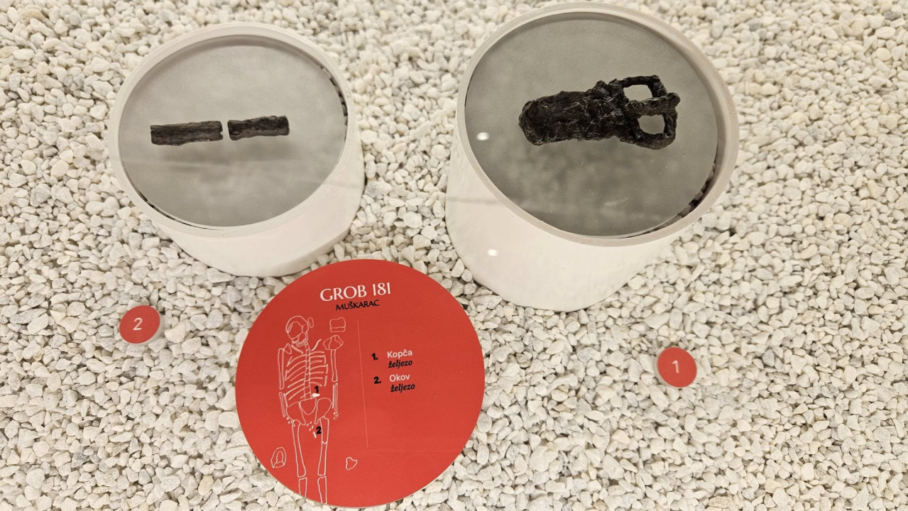 Otvorena izložba 'Et post mortem vita' u kninskom muzeju