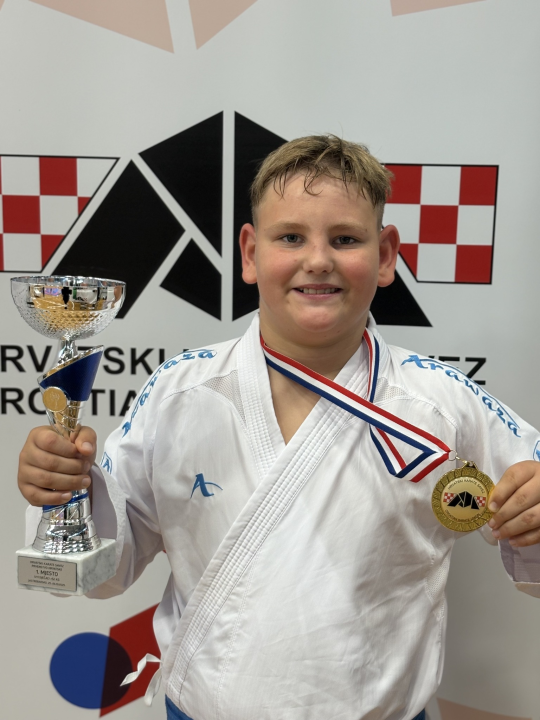 FOTO Karataši Okita među najboljima u državi: Četiri prvaka Hrvatske, ukupno osam medalja