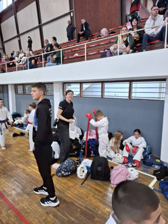 FOTO Karate klub Phoenix uspješan na turniru 'Nevesinje Open 2025.', za kraj godine