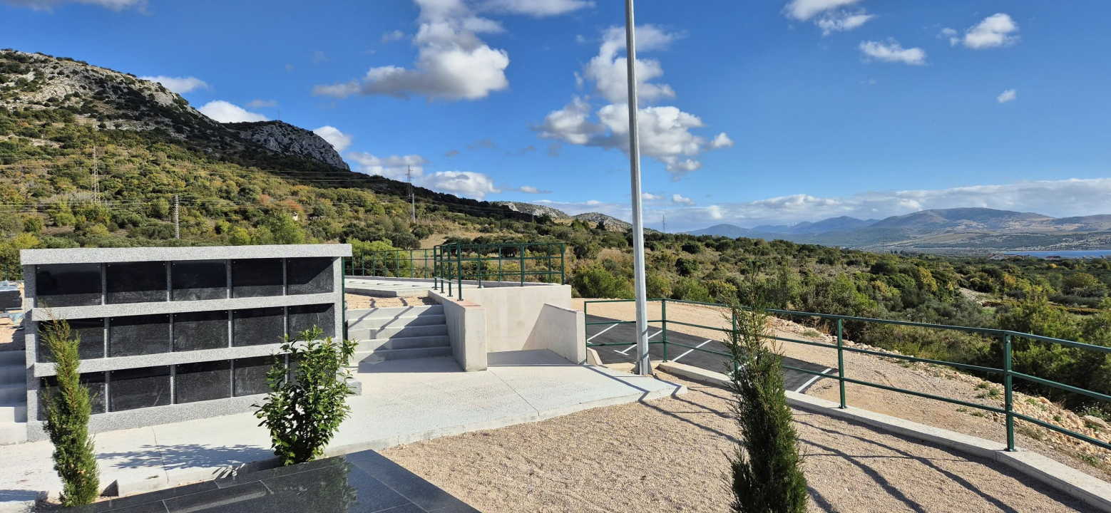 FOTO Završen četvrti zid za kazete na Kvanju, s obzirom na cijenu ne čudi da su sve već prodane