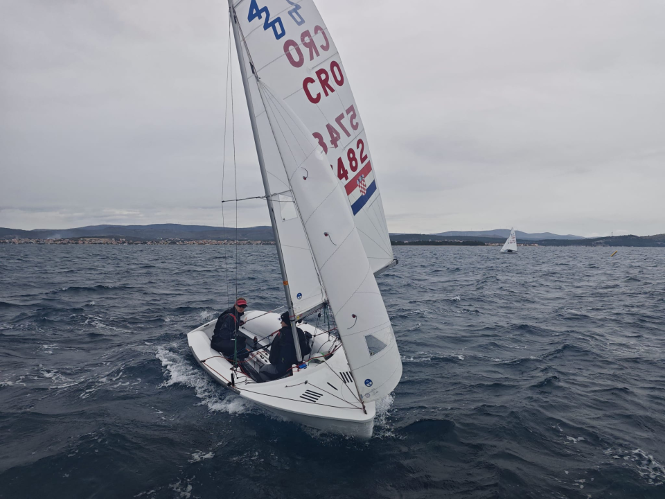 Državno prvenstvo u klasi 420 i 49er održano protekli vikend u Šibeniku