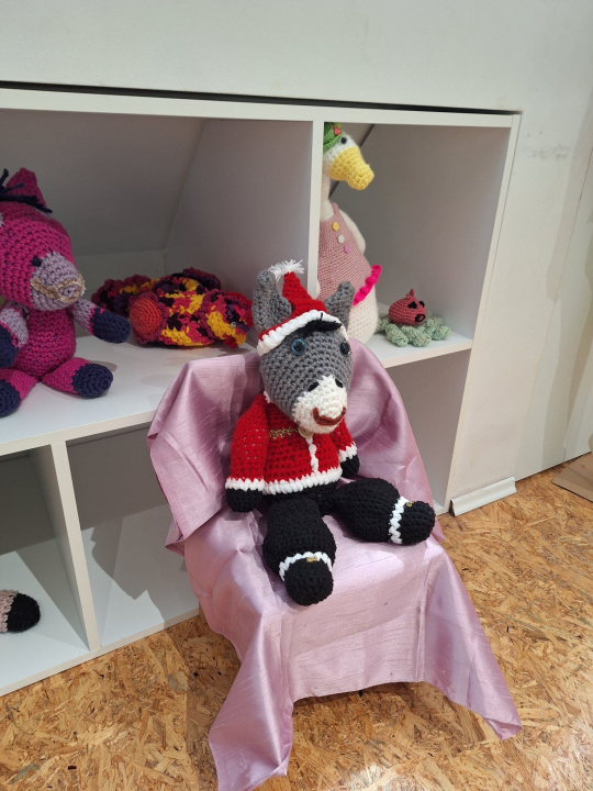 Otvorena izložba rukotvorina udruge 'Kolajna' u Tribunju