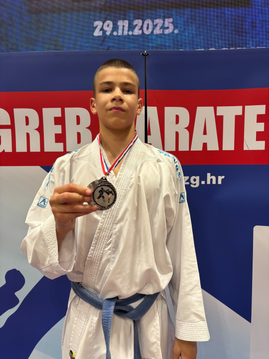FOTO Osam medalja za Karate klub Okit u Samoboru, slijedi Svjetska liga mladih u Veneciji