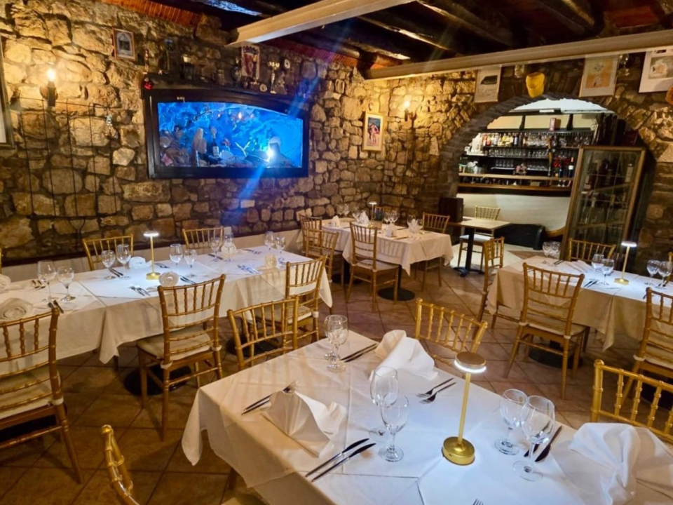 FOTO Skradinski kultni restoran Zlatne školjke ponovno otvara vrata i donosi nezaboravan gastronomski doživljaj!