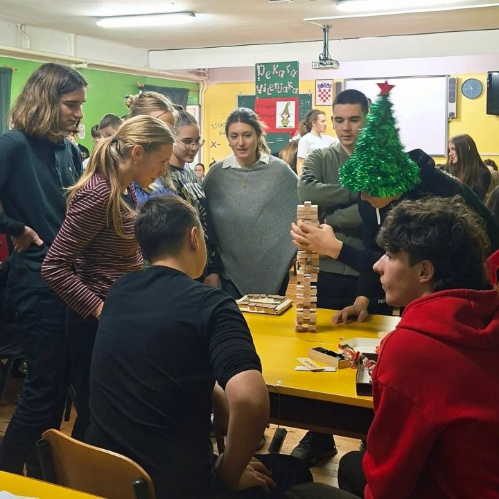 'Večer matematike' gimnazijalcima u Šibeniku otkrila zabavnu stranu znanosti