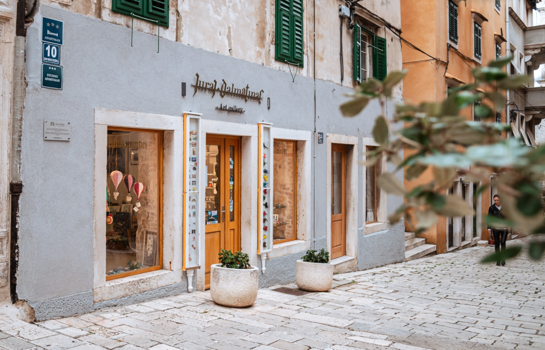 FOTO Modni ulovi mjeseca: XD Xenia Design outlet stiže u Galeriju Juraj Dalmatinac! 