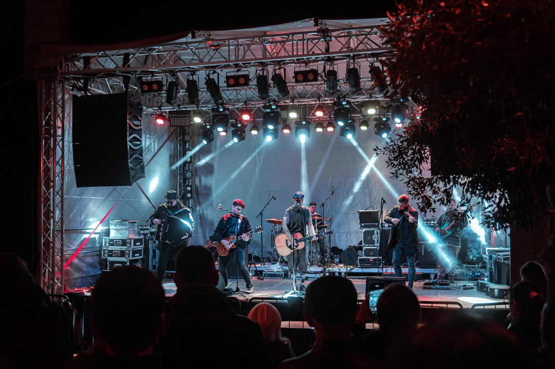 Energični Ogenj zabavio šibensku publiku drugu večer Adventure