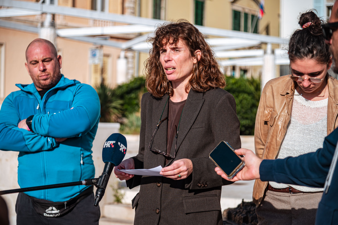 18 ruža za 18 ubijenih žena: 'Snažni javni pritisci manipulacijama poručuju ženama da im je pokornost prirodna'