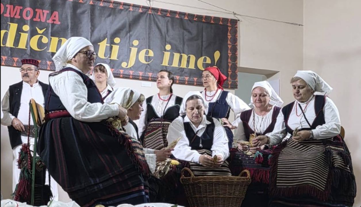 FOTO 'Oj Promino, dično ti je ime!' – Večer pisme u Oklaju ispunjena smijehom i ugodnim druženjem