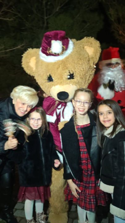 Škola u Lozovcu i ove je godine pripremila pravu božićnu čaroliju za djecu