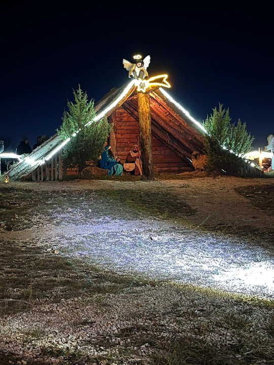 U Čavoglavama uprizorene žive jaslice