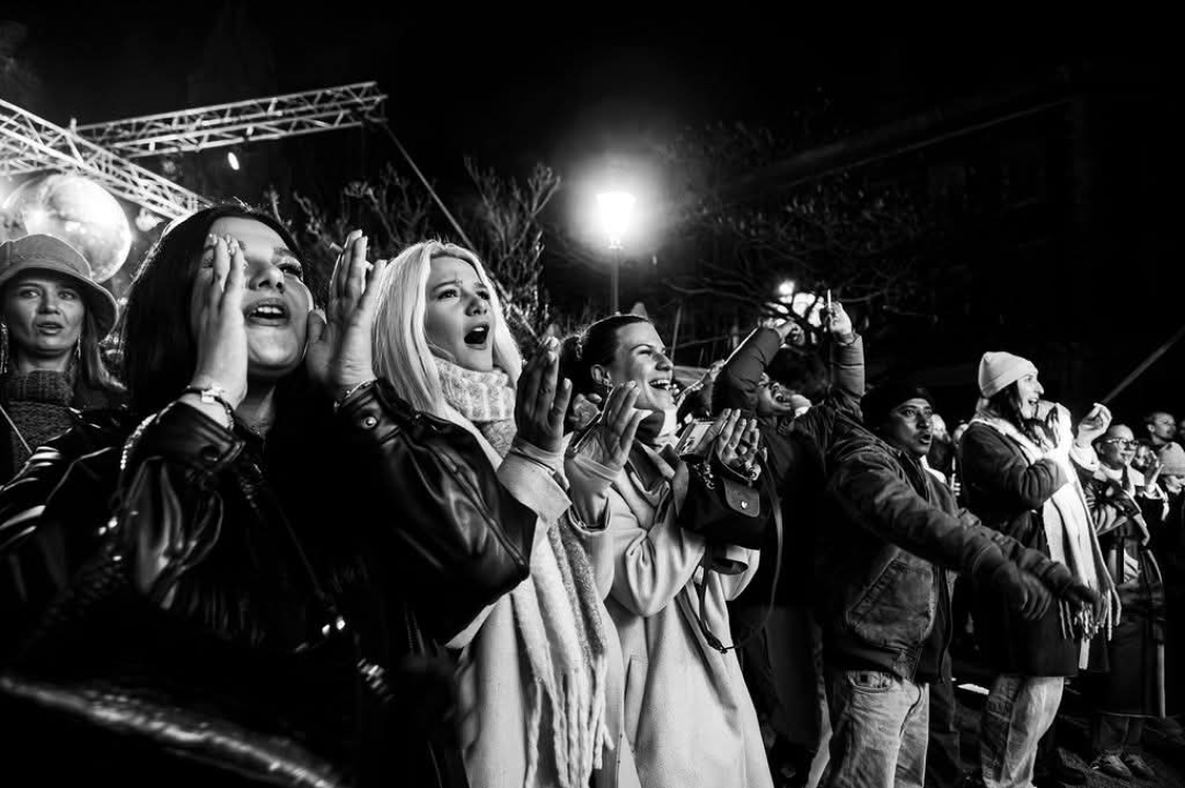 FOTO Šibenčani i gosti guštali u najluđoj noći na nekoliko lokacija, nije ih omela ni hladnoća