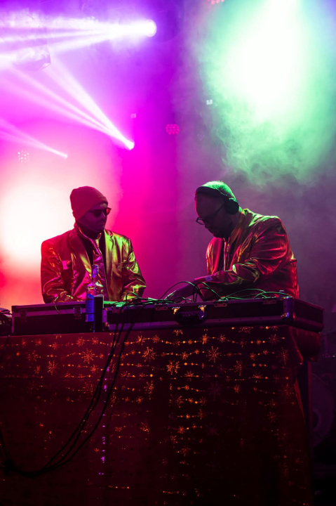 FOTO Šibenčani i gosti guštali u najluđoj noći na nekoliko lokacija, nije ih omela ni hladnoća