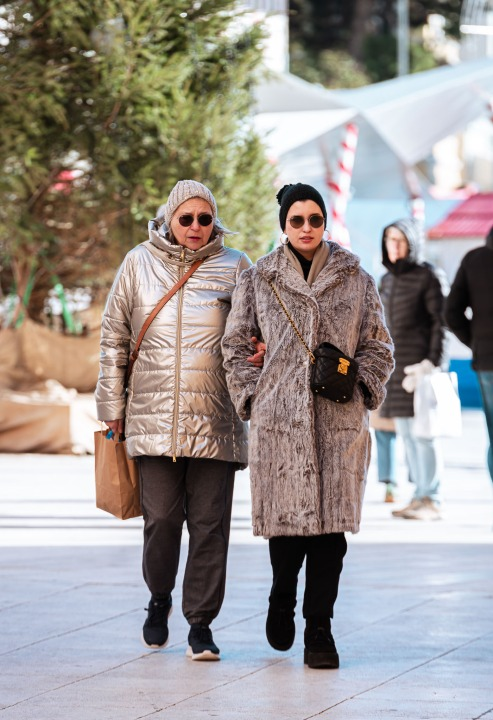 FOTO Šibenčanke i zimski glamur: Krzno, vuna i visoke čizme izdominirali su našim ulicama
