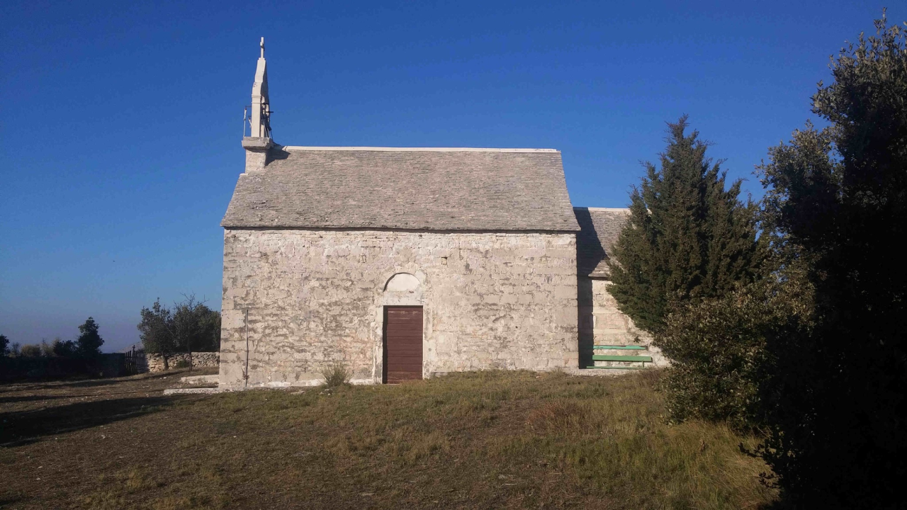 FOTO Ivo Glavaš objavio rad o srednjovjekovnim seoskim crkvama na istoku nekadašnjeg šibenskog komunalnog teritorija