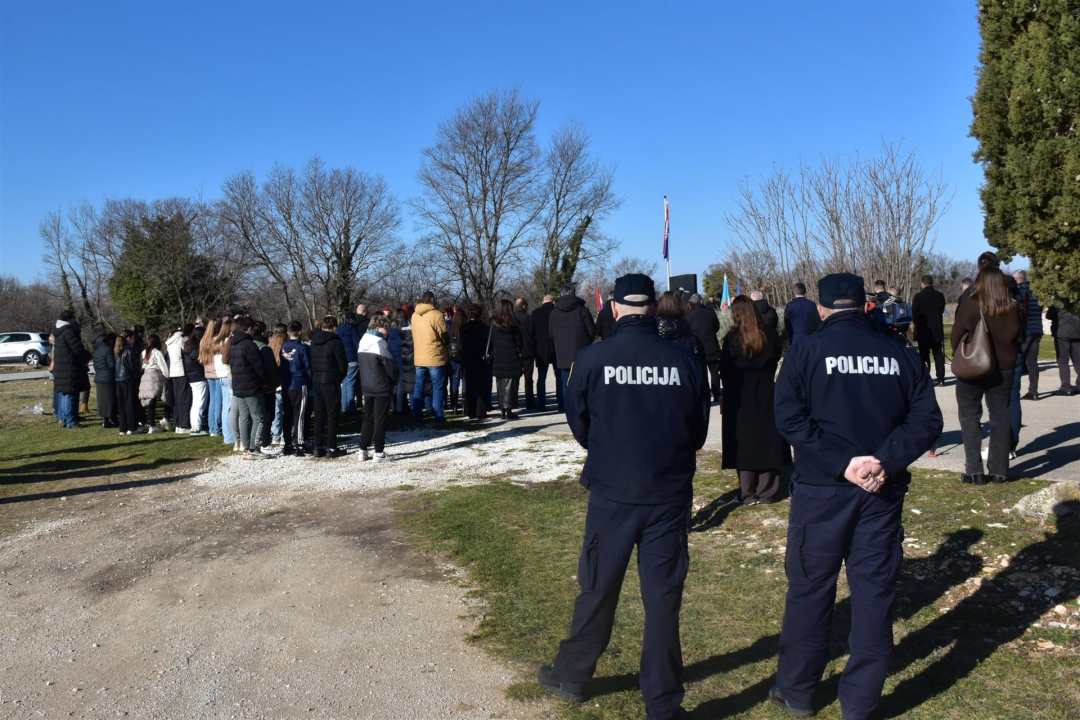 Obilježena 33. godišnjica tragičnog stradavanja 16 civila s područja Općine Promina