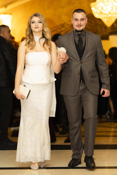 Zavirite na maturalni ples šibenske Industrijsko-obrtničke škole (1)