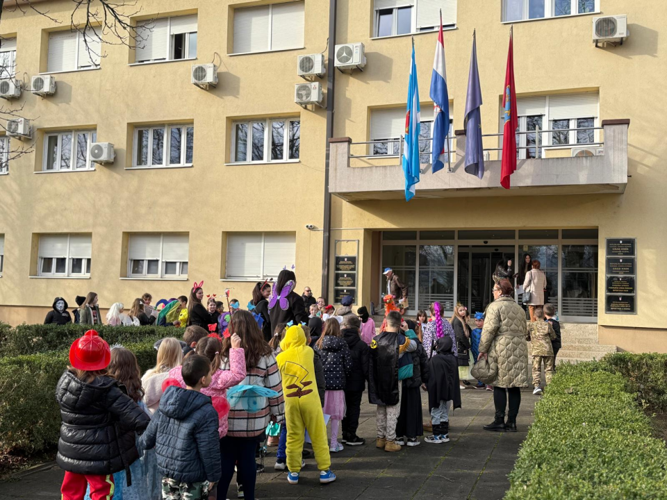 Maškare preuzele ključeve grada Knina