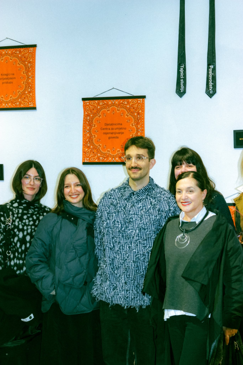 Otvorena izložba 'Zahvale doktora' šibenskog dizajnera Duje Kodžomana