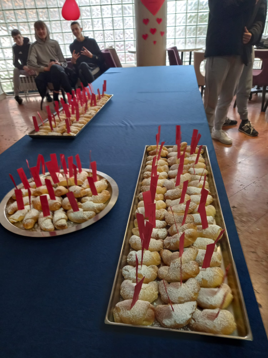 Učenici šibenskog TUŠ-a obilježili Valentinovo