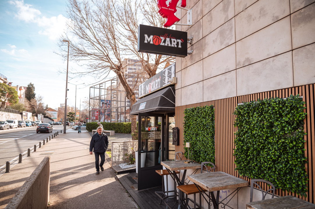 FOTO U Mozartu zaplešite uz Daleku obalu, a opustite se uz Paint & Wine!