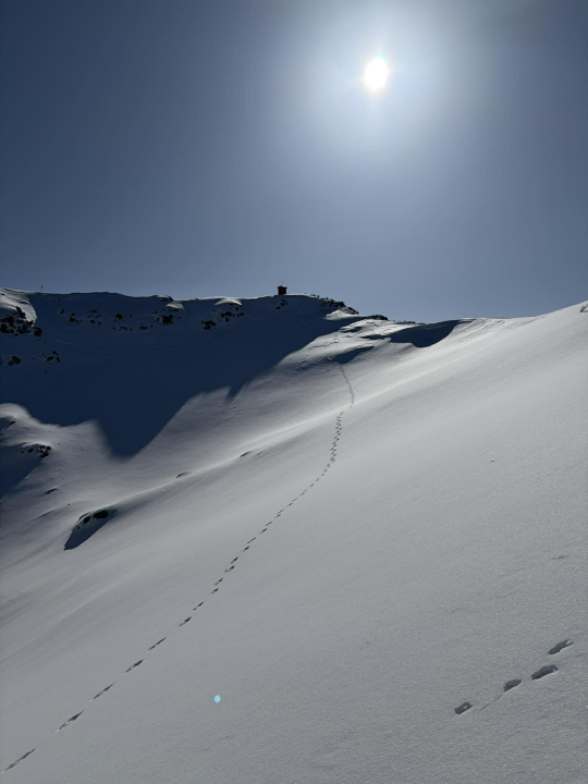 Pozdrav s najvišeg vrha Hrvatske na Dinari: 'Snijeg, sunce i pogled koji se pamti cijeli život'