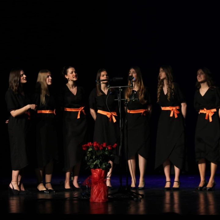 Koncert klape Gimnazijalke u šibenskom kazalištu