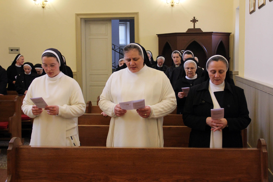 Održan korizmeni susret redovnica i šibenskog biskupa Tomislava Rogića