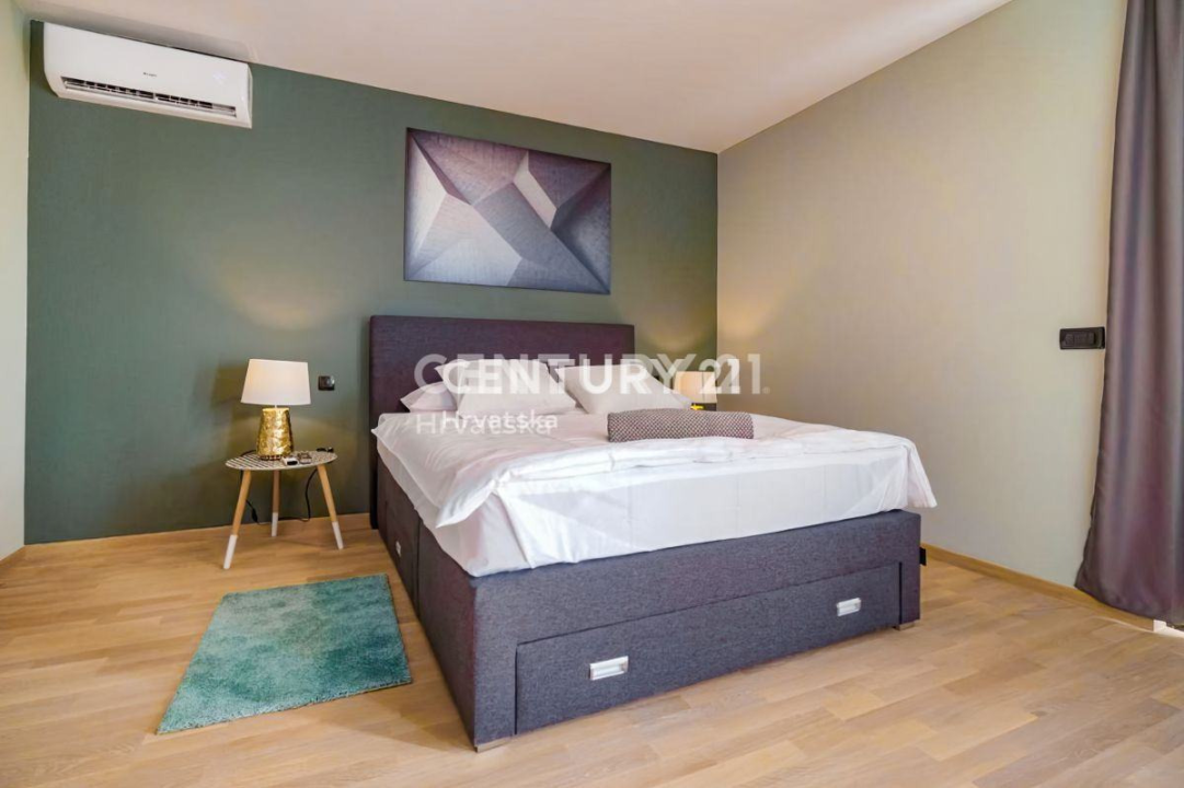 Izbori ekskluzivnih vila s Njuškala u okolici Šibenika