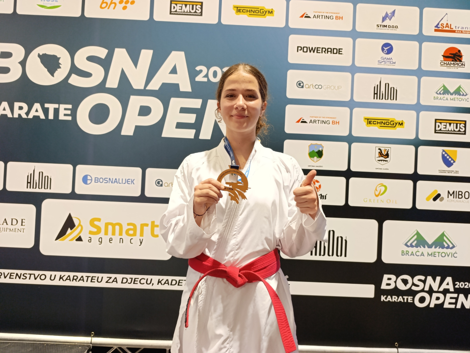 FOTO Karataši Šibenika 1066 osvojili pet medalja na 'Bosna Openu', Mare Mileta potvrdila stabilnost forme