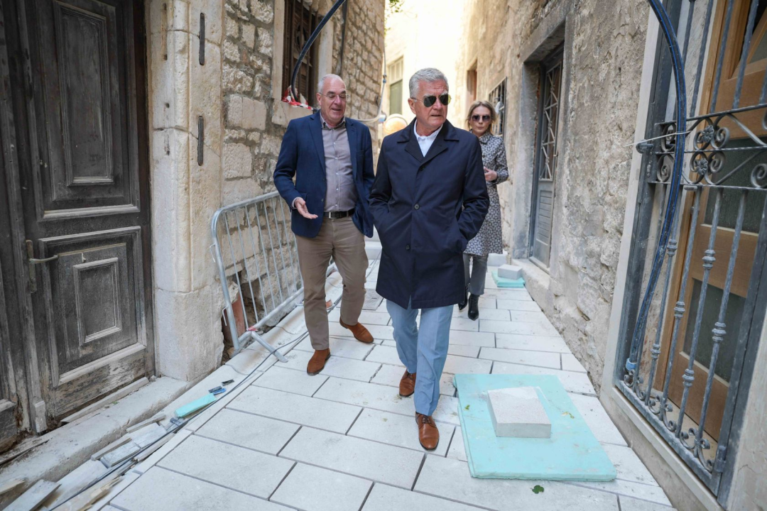 Stepenice u Ulici Jurja Barakovića uskoro u novom ruhu: Radovi u završnoj fazi