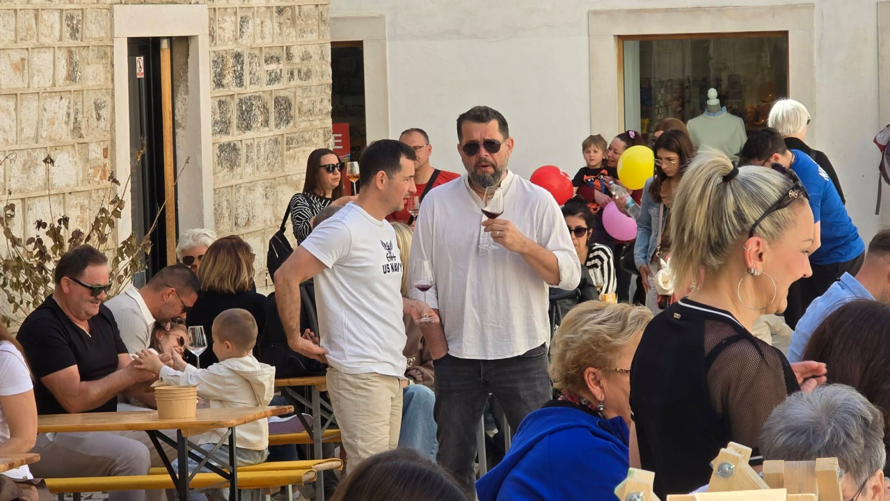 Na Maloj loži održana prva ovogodišnja ‘Taste like… Marenda’: Šibenik ponovno zamirisao na domaće okuse