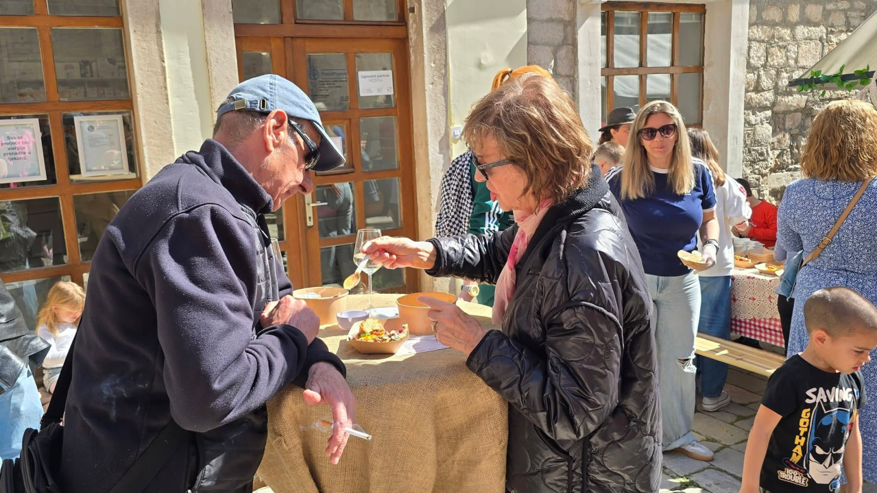 Na Maloj loži održana prva ovogodišnja ‘Taste like… Marenda’: Šibenik ponovno zamirisao na domaće okuse