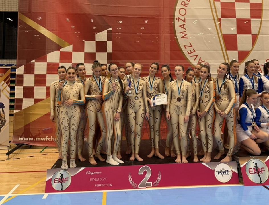 FOTO Mažoretkinje grada Šibenika srebrne na državnom turniru, plasirale se na EP i SP
