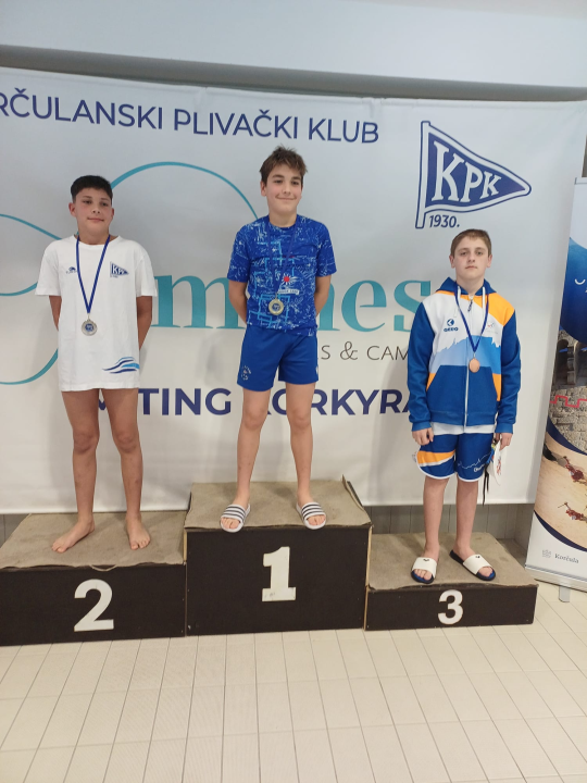 FOTO Plivačima Šibenika sedam medalja na mitingu KPK, jedna na mitingu Dubrave