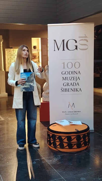 Tematska tura ‘Korijeni Muzeja grada Šibenika’ oduševila sugrađane i znatiželjnike